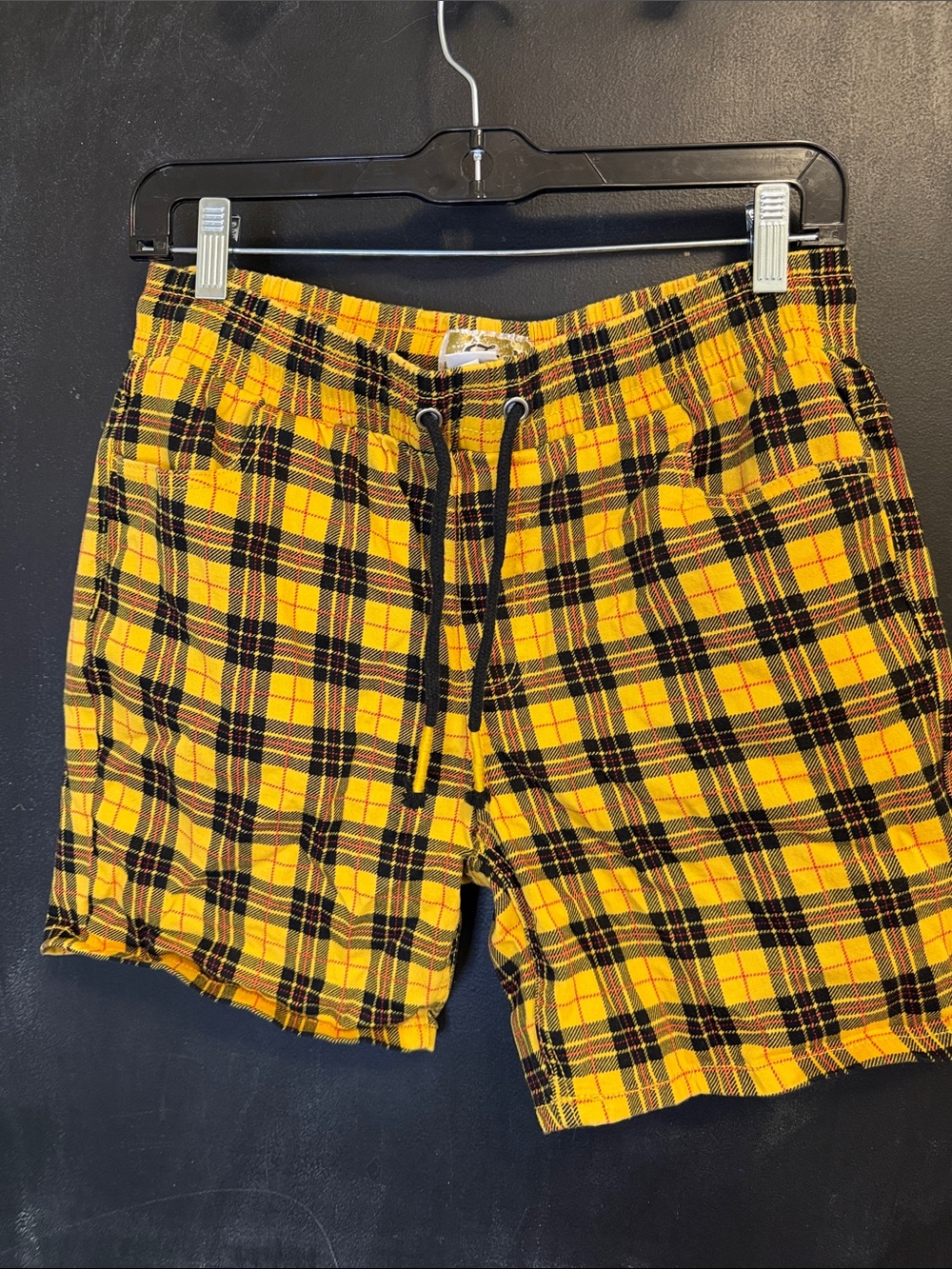Fresh Prince of Bel Air Yellow Plaid Shorts Mens M 90s Streetwear Skater Twill